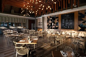 5 restaurants, breakfast served - Select Sosua Adults Only, Trademark by Wyndham All Inclusive (Sosúa)