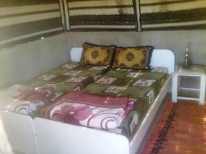 Free WiFi, bed sheets - Al Nawatef Camp (Al-Qadisiya)