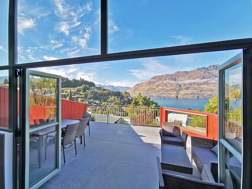 Mountain, lake, sun and this sensational home