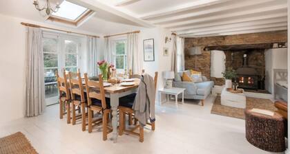 A traditional Cornish cottage quietly tucked away for a peaceful escape.