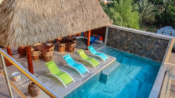 Piscine extérieure, piscine chauffée