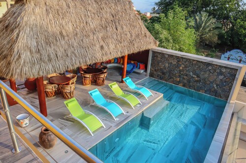 WATERFRONT PENTHOUSE 75m2 WITH PRIVATE PALAPA TERRACE- INFINITY POOL