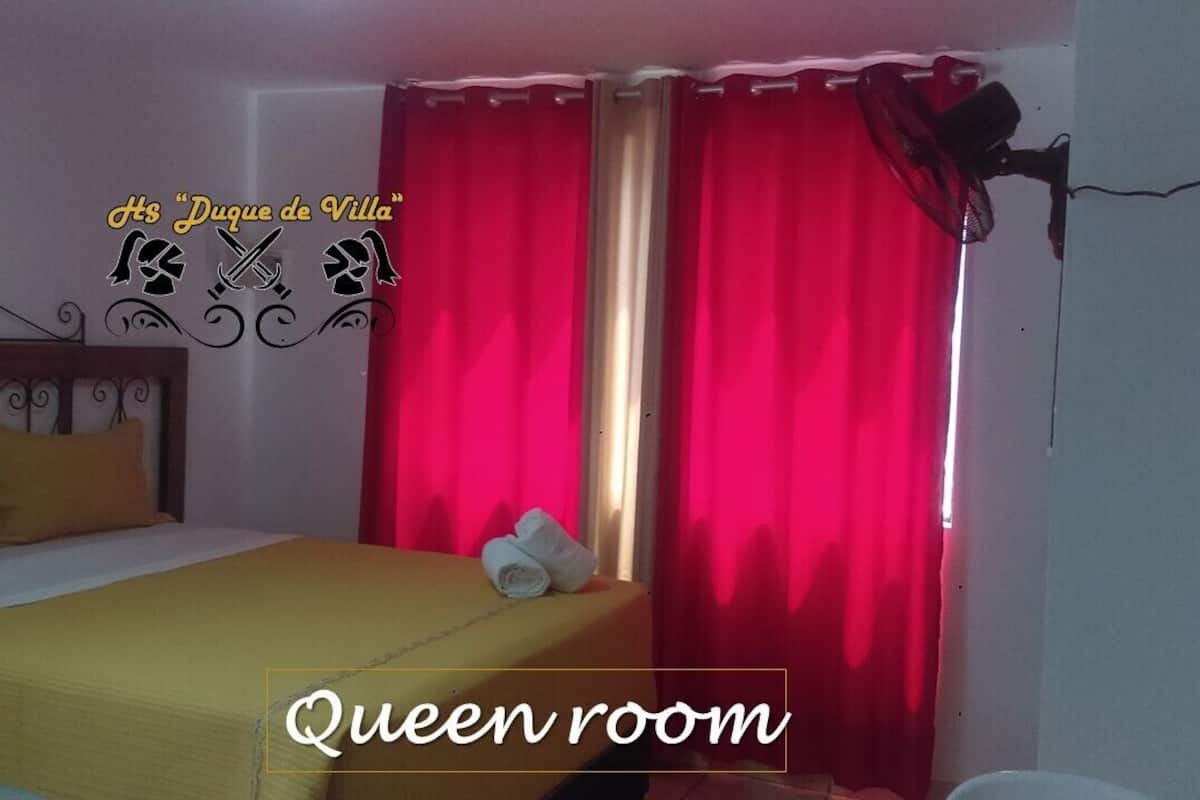 Comfort Double Room | Down comforters, in-room safe, WiFi (free)