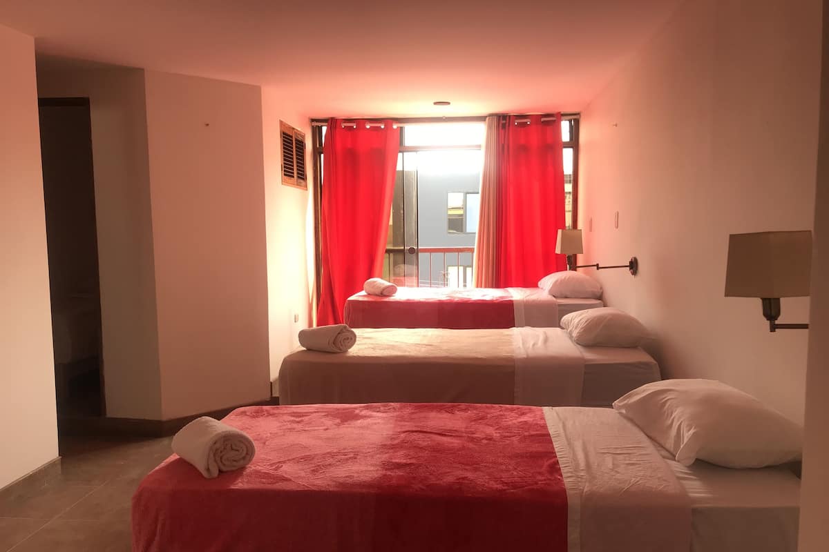 Basic Quadruple Room | Down comforters, in-room safe, WiFi (free)