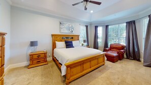 4 室のベッドルーム、アイロン / アイロン台、WiFi、ベッドシーツ