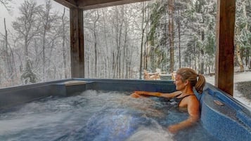 Bain à remous extérieur