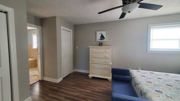 3 camere, ferro/asse da stiro, Wi-Fi gratuito, lenzuola