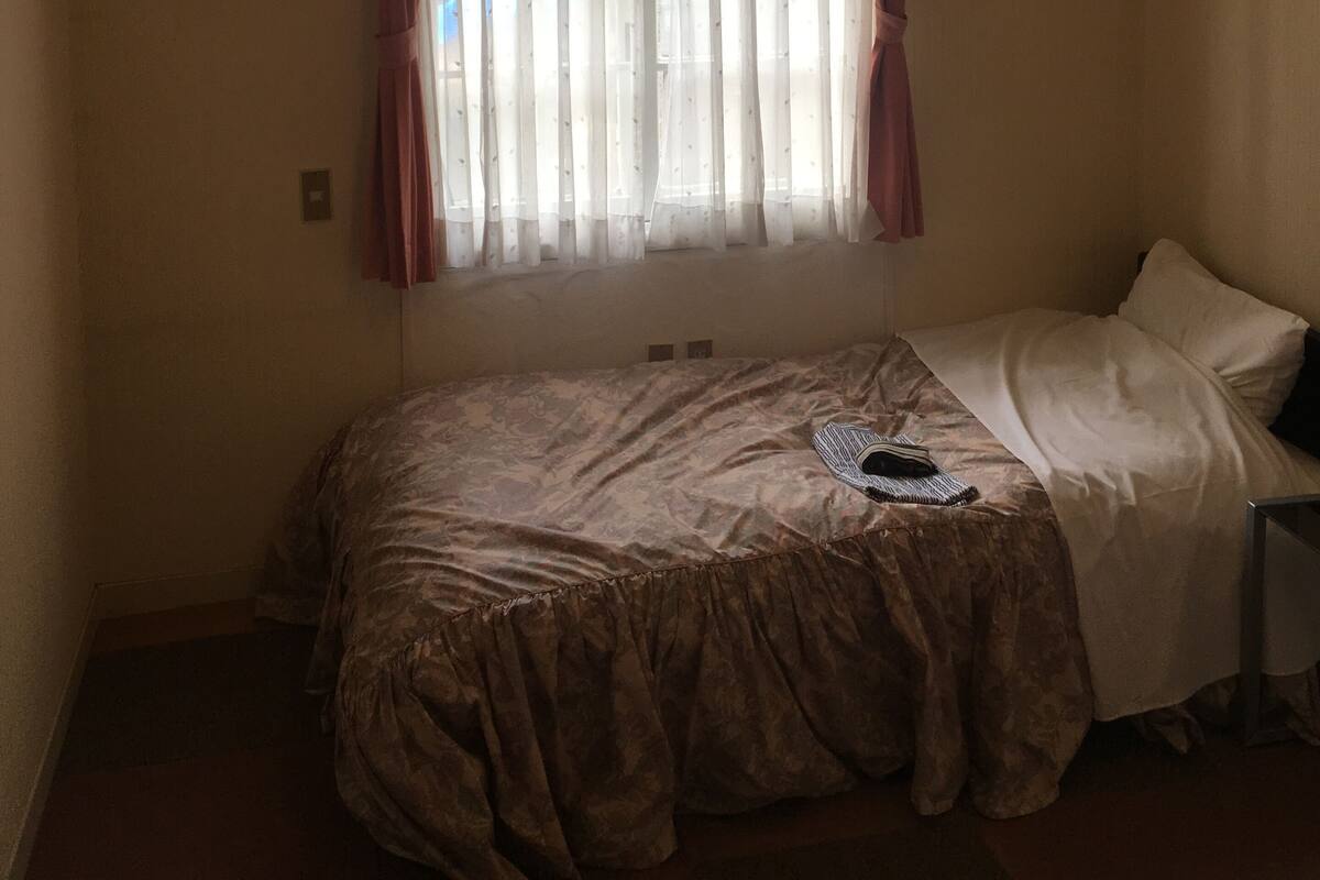 Kamar Single | Wi-Fi gratis