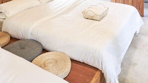 Family Room | WiFi (free), bed sheets - Diwa Siargao (General Luna)