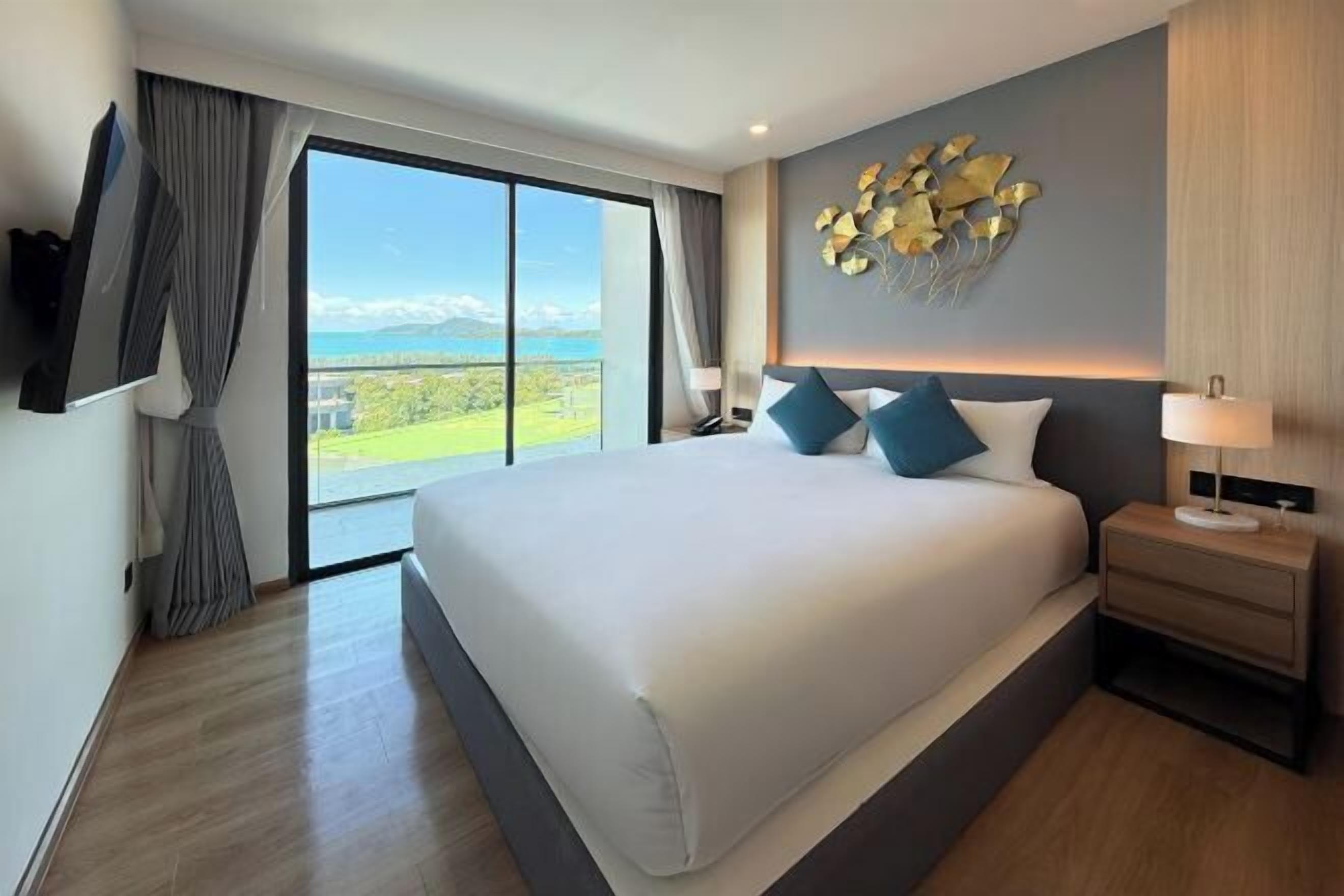 Premium bedding, pillow-top beds, free minibar items, in-room safe