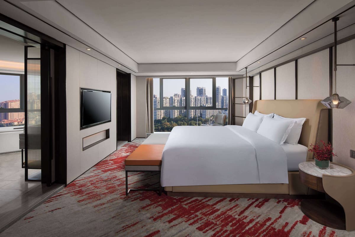 Suite Premier, Beberapa Tempat Tidur, Bebas Asap Rokok, pemandangan sungai (Loft) | Minibar, Wi-Fi gratis, dan seprai linen