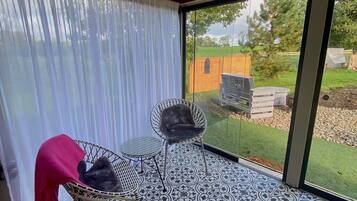 Luxury-Ferienhütte, 1 Schlafzimmer (Barn Lodge) | Terrasse/Patio