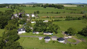 Exterior - Dunroamin Lodges (Glasgow)