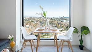 City Apartment | In-room dining - UNION & CO APARTMENT (Auckland)