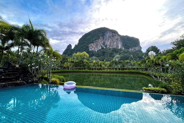 Private pool