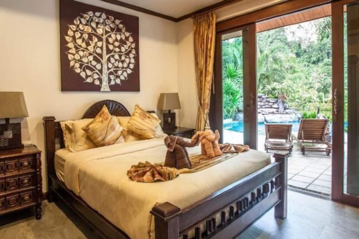 1 bedroom, premium bedding, in-room safe, individually decorated
