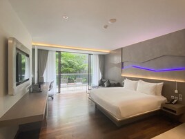 Artículos del minibar gratis y caja de seguridad en la habitación 