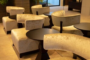 Lobby lounge - Marina Sunrise Osaka Bay (Osaka)