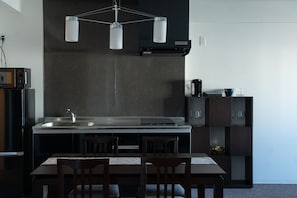 Private kitchenette - Marina Sunrise Osaka Bay (Osaka)
