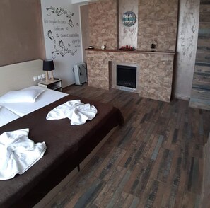 浪漫双人房或双床房 | 熨斗/熨板、免费 WiFi