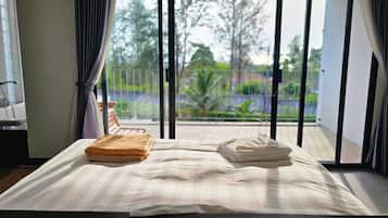 Family Suite | Pillowtop beds, in-room safe, desk, laptop workspace