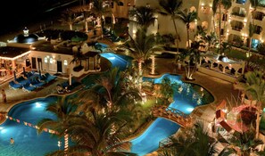 Outdoor pool - Luxury One Bedroom Suite. Sleeps 6 (Cabo San Lucas)