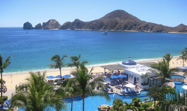 حمّام سباحة خارجي