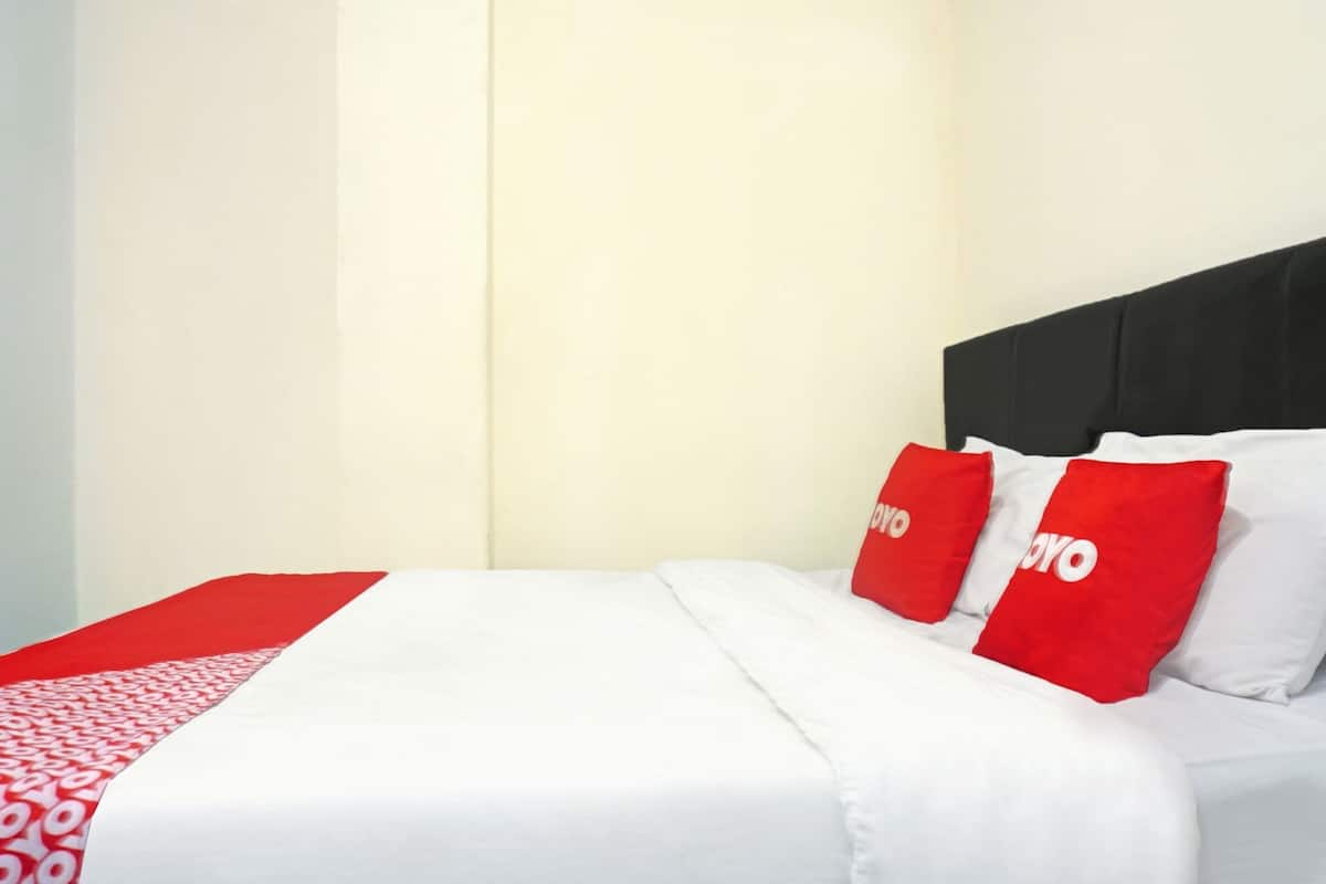 WiFi (free), bed sheets