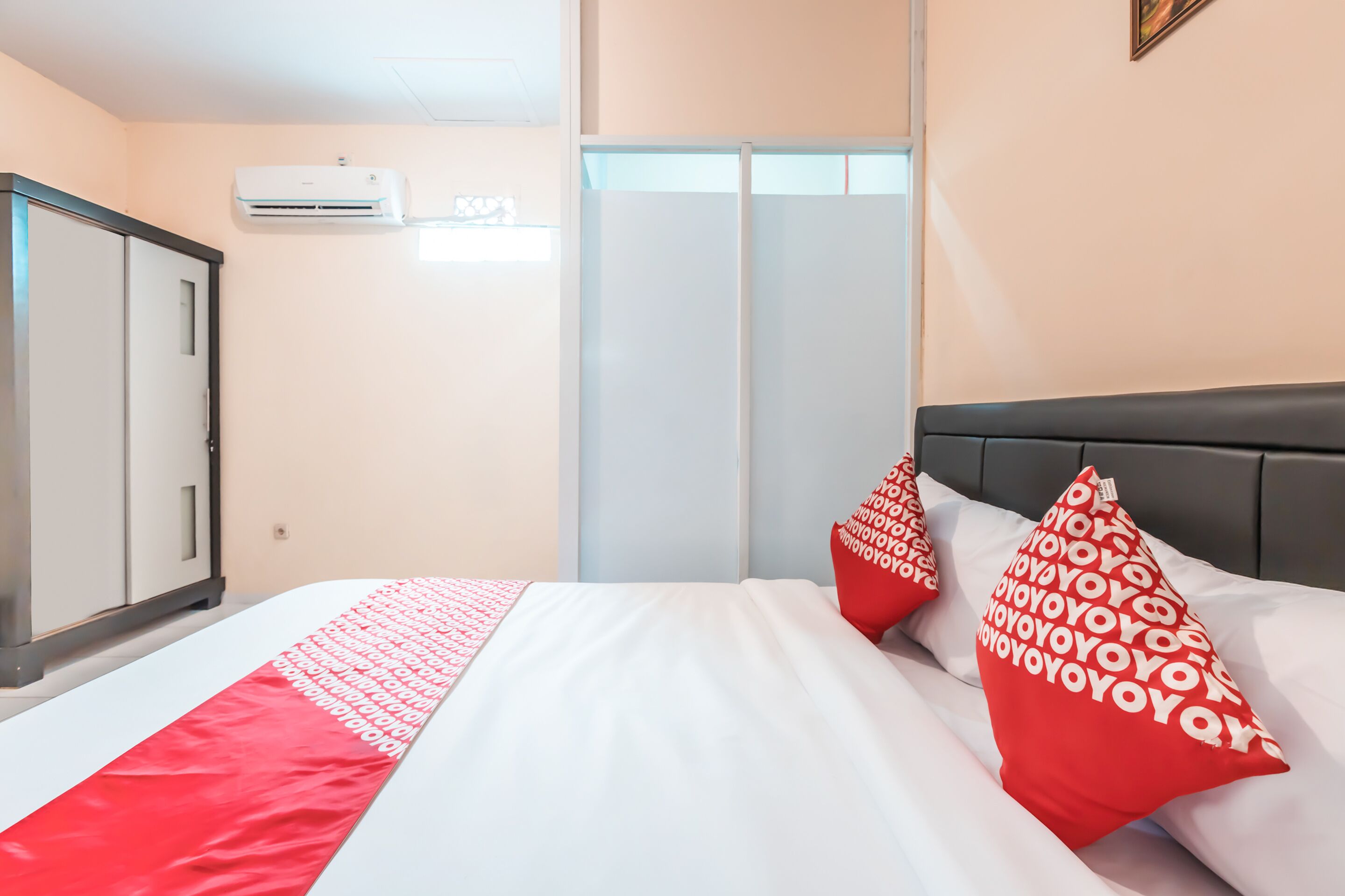 Photo - Hotel O J&b Room Pramuka