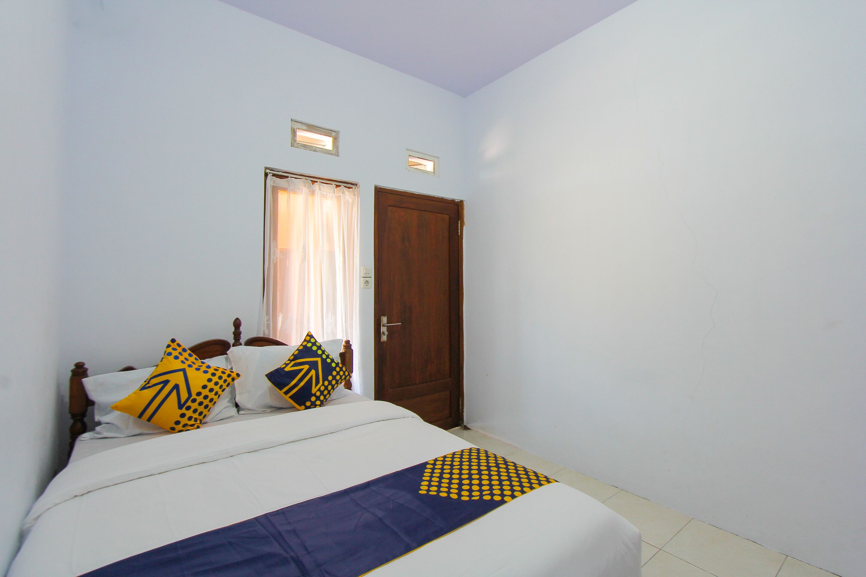 Kamar Double Ekonomi | Wi-Fi gratis dan seprai linen