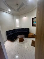 Habitación triple ejecutiva | Sistema de insonorización y ropa de cama