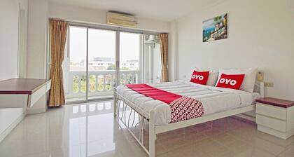 Super OYO 498 Ladawan Villa