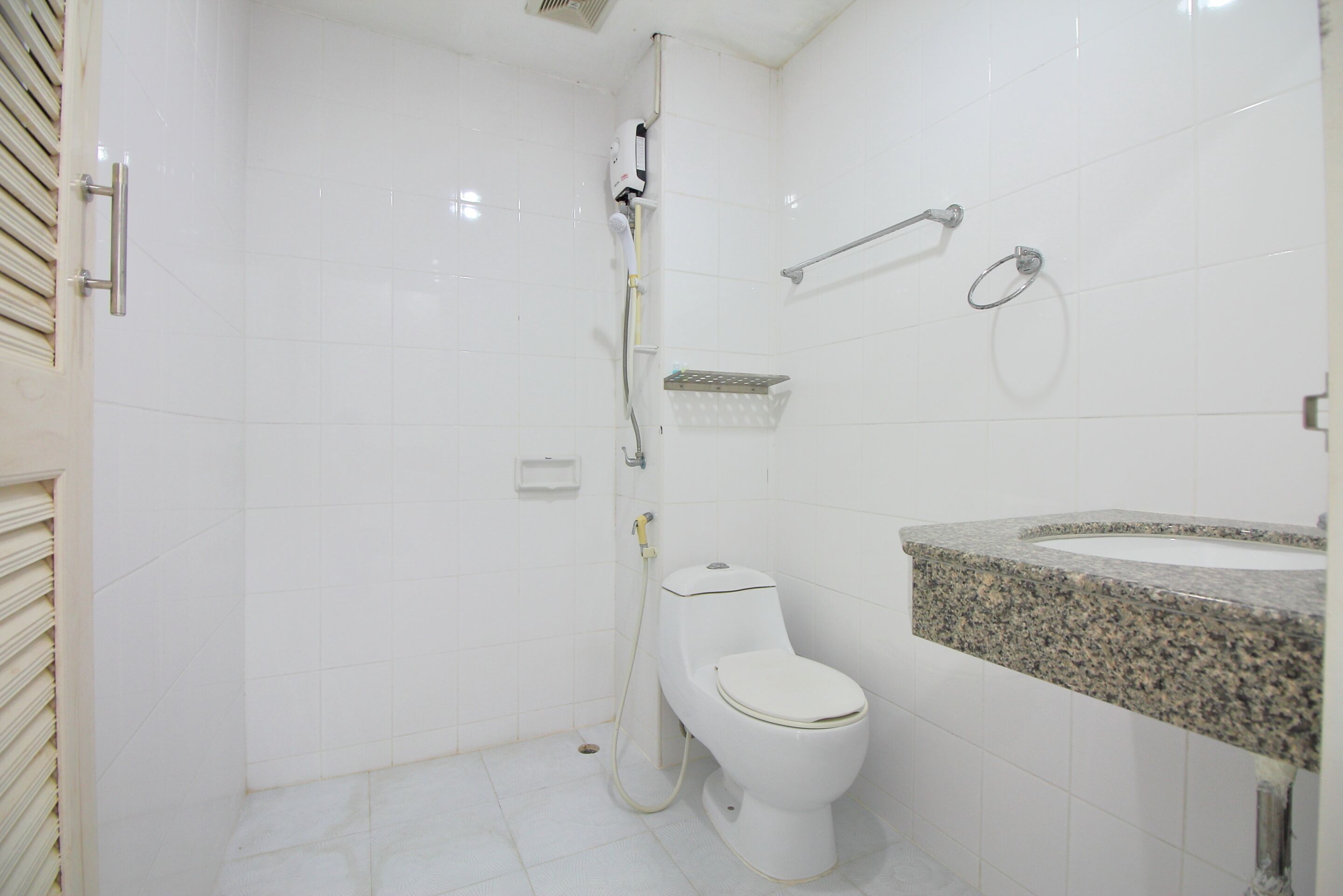 Foto - Super OYO 498 Ladawan Villa