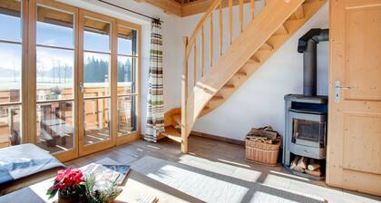 Cozy Holiday Apartment "Seeblick" with Garden, Terrace & Wi-Fi
