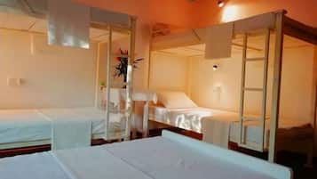 1 quarto, cofres nos quartos, escrivaninha, Wi-Fi de cortesia