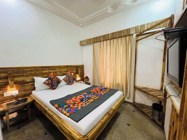 Standard Room | Soundproofing, bed sheets