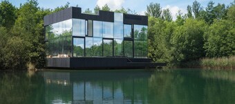 Gorgeous Lakeside Villa with wellness SPA and 8 seater cinema