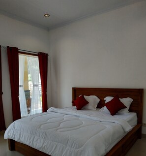 Kamar Double Basic | Seprai katun Mesir, seprai premium, dan selimut bulu angsa