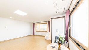 Deluxe Room (Ondol) - Samda Hostel (Jeju City)