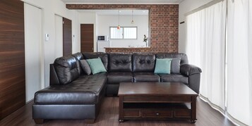 Deluxe House, 3 Bedrooms (Rekibu5, Two-storied building) | Individually decorated, individually furnished, free WiFi, bed sheets