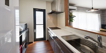 Design House, 2 Bedrooms (Rekibu2) | Private kitchen | Fridge, microwave, stovetop, rice cooker