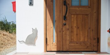 Deluxe House, 3 Bedrooms (Rekibu5, Two-storied building) | Individually decorated, individually furnished, free WiFi, bed sheets