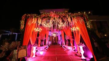 Banquet hall