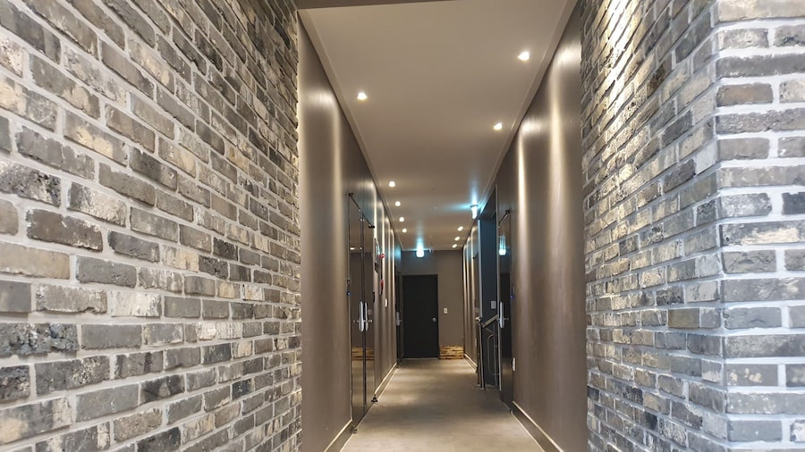 Vallas Hotel & Guest house