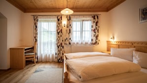 3 sovrum, skrivbord, wi-fi och sängkläder