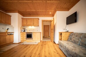TV - Apartment Dorfblick - Apartmenthaus Gutwenger - Selmerhof (Innervillgraten)