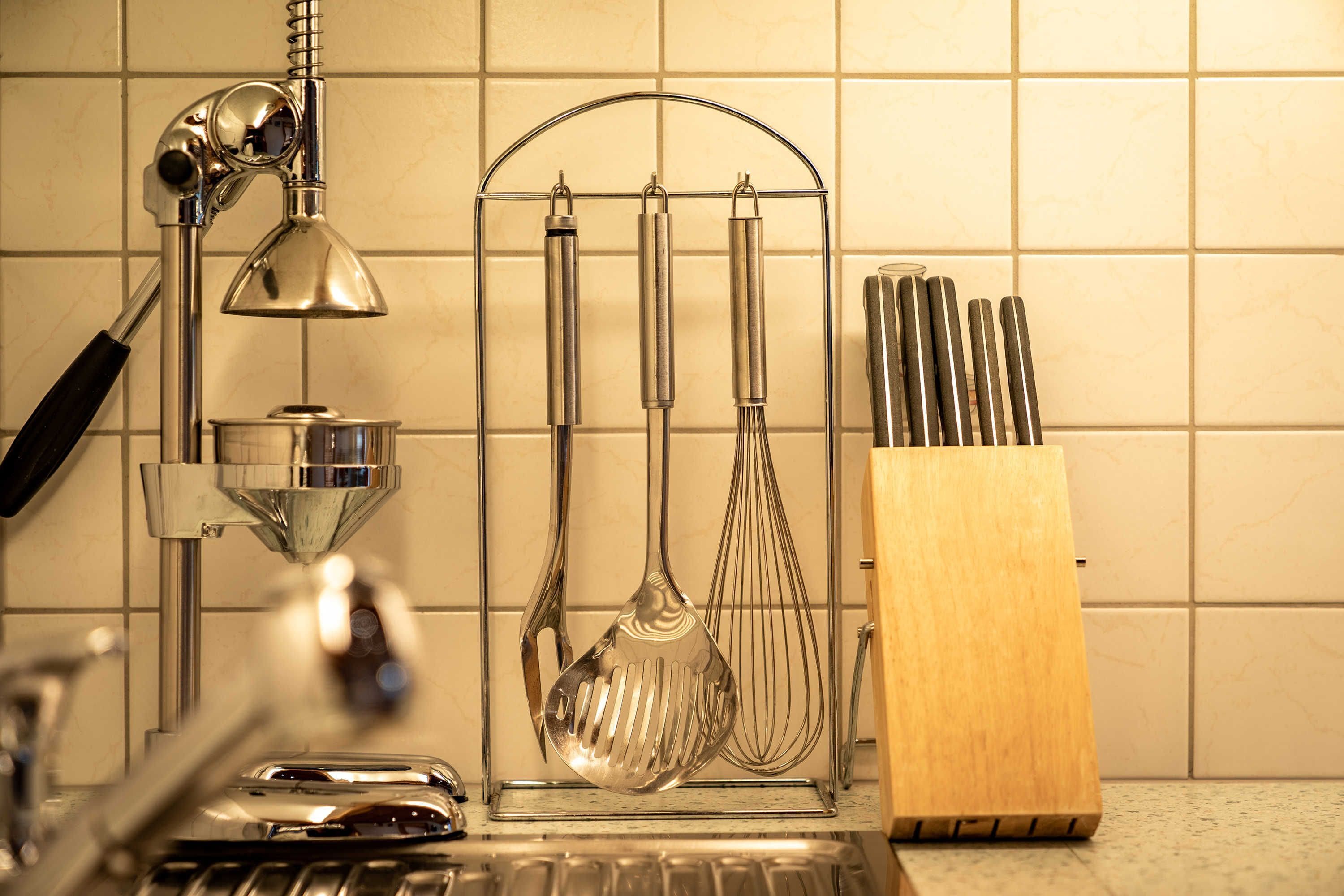 Fridge, oven, dishwasher, highchair