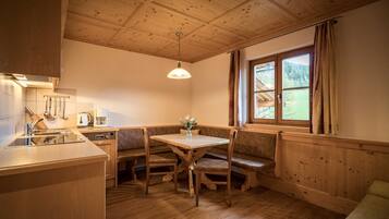 Fridge, oven, dishwasher, highchair