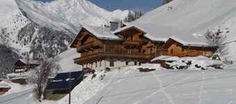 Apartment House Gutwenger surrounded by the Dolomites