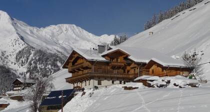 Apartment House Gutwenger surrounded by the Dolomites